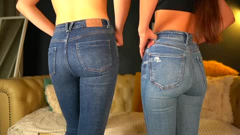 Snapshot of sophydiva chatting on November 26, 2025, 4:24 am Sophydiva online show from November 26, 2025, 4:24 am