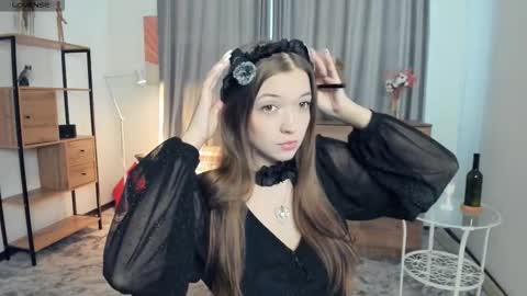 Snapshot of sophystarks chatting on December 14, 2025, 7:36 am Emilia You can call me Emmy online show from December 14, 2025, 7:36 am