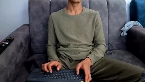 Snapshot of sornero777111 chatting on May 12, 2026, 8:50 pm businessman online show from May 12, 2026, 8:50 pm
