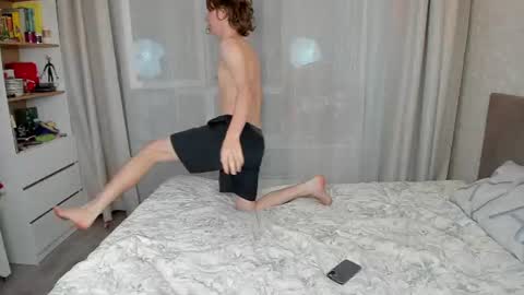Snapshot of sosaguillypleasure chatting on August 6, 2026, 3:47 pm sosaguillypleasure online show from August 6, 2026, 3:47 pm
