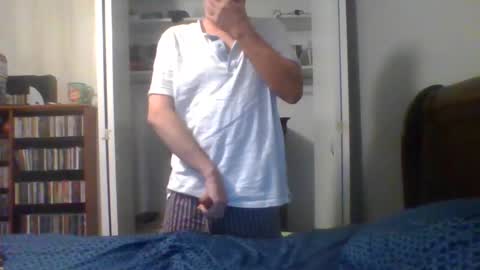 sosofaggot online show from October 24, 2025, 12:01 pm