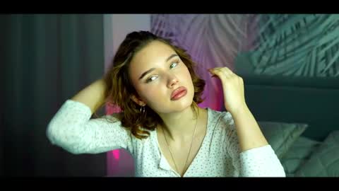 sylene online show from December 2, 2025, 3:18 pm