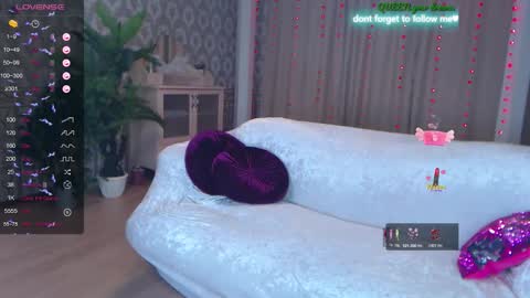 Lisa online show from January 13, 2026, 4:18 am