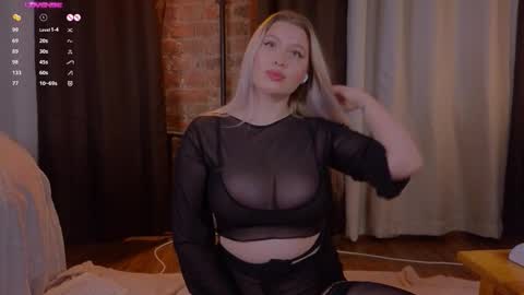 Snapshot of soulmeinme chatting on November 27, 2025, 8:11 pm soulmeinme online show from November 27, 2025, 8:11 pm