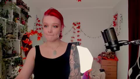 Snapshot of sova_energy chatting on October 26, 2025, 2:45 pm Leah online show from October 26, 2025, 2:45 pm