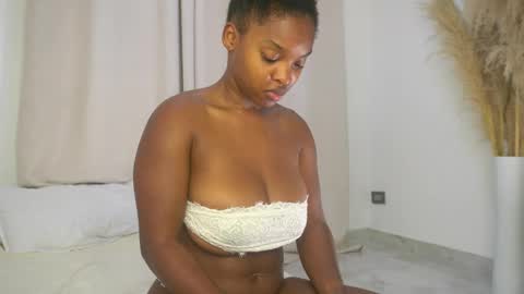 Snapshot of sow_fitt chatting on December 24, 2024, 9:44 pm sow_fitt online show from December 24, 2024, 9:44 pm