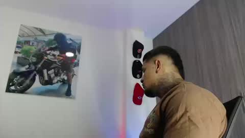 soy_apolo online show from September 20, 2025, 4:52 pm