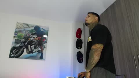 soy_apolo online show from November 7, 2025, 4:29 pm