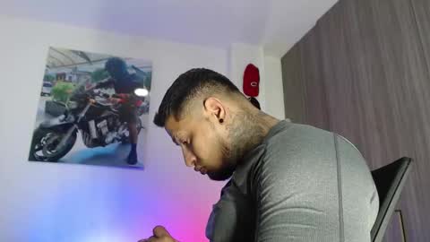 soy_apolo online show from November 15, 2025, 3:19 pm