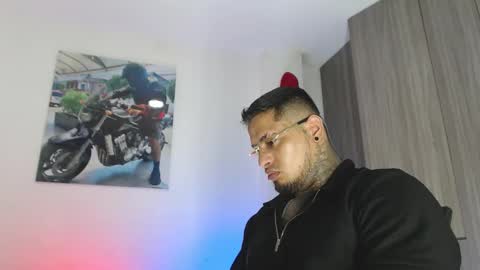 soy_apolo online show from December 18, 2025, 5:08 pm