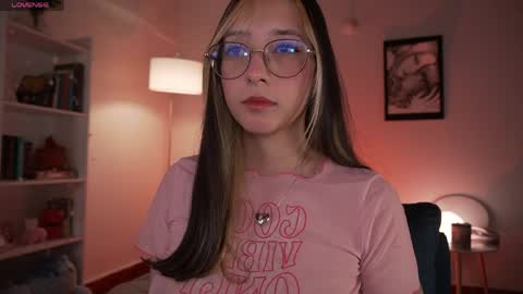 Irisita online show from April 7, 2026, 9:59 pm