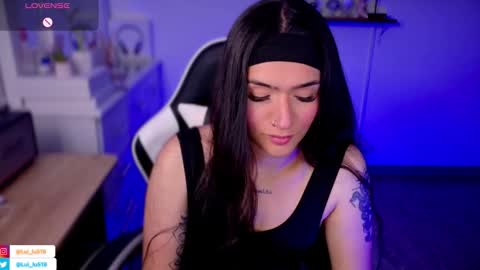 Luisa    online show from October 26, 2025, 11:20 pm