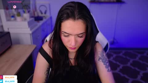 Luisa    online show from November 12, 2025, 11:36 pm