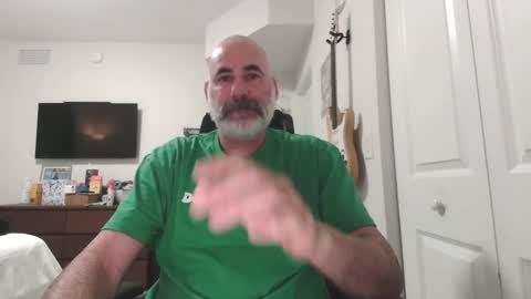 Snapshot of soyelpoti79 chatting on December 28, 2024, 1:17 pm WhiteWolfFL online show from December 28, 2024, 1:17 pm