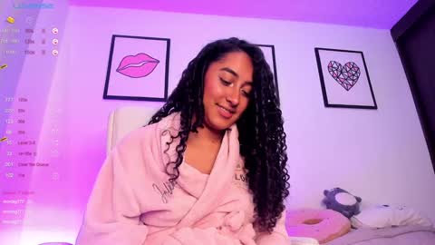 Juliana online show from February 4, 2025, 3:36 pm