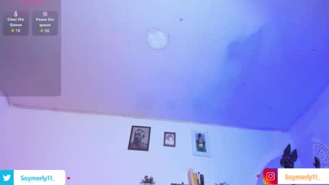 Independent Model Merly online show from November 13, 2025, 6:23 am