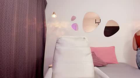 Sami Diaz   online show from October 14, 2025, 7:25 pm