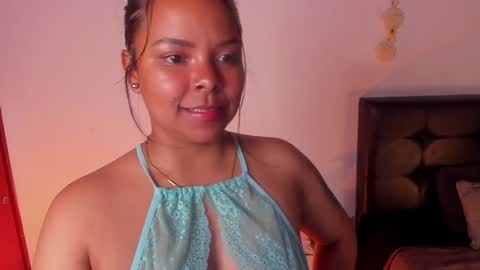 Snapshot of soytucolor chatting on January 6, 2025, 12:05 am Paula  add me on snap online show from January 6, 2025, 12:05 am