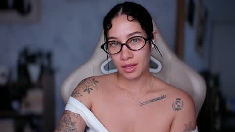 Snapshot of soytulu_ chatting on June 24, 2026, 3:38 am brisa s online show from June 24, 2026, 3:38 am