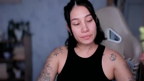 Snapshot of soytulu_ chatting on June 25, 2026, 11:31 pm brisa s online show from June 25, 2026, 11:31 pm