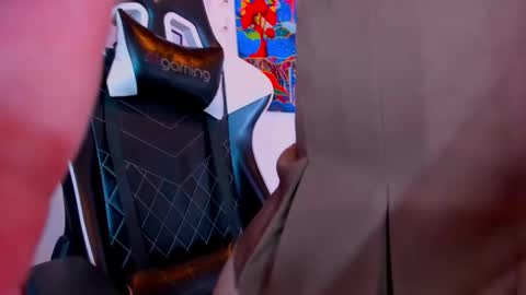 Val online show from October 29, 2025, 3:09 am