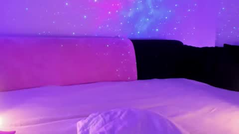 Anya AnYuh online show from March 19, 2026, 9:30 pm