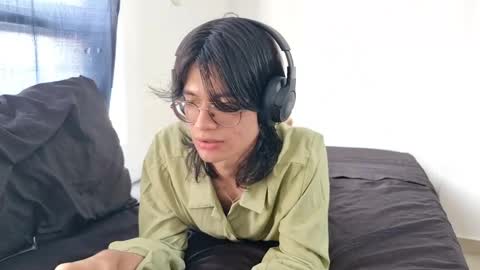 Roger online show from March 5, 2025, 4:02 pm