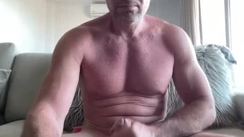 spaniardhot online show from October 11, 2025, 7:01 pm