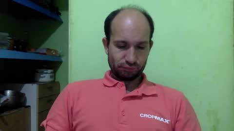 Snapshot of sparei7 chatting on October 6, 2025, 9:56 pm Snaiky online show from October 6, 2025, 9:56 pm