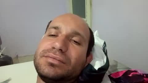 Snaiky online show from April 16, 2026, 6:52 pm