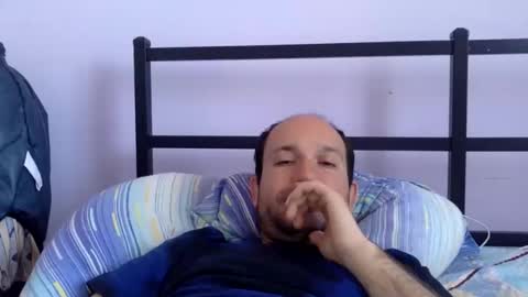 Snapshot of sparei7 chatting on April 19, 2026, 8:46 am Snaiky online show from April 19, 2026, 8:46 am
