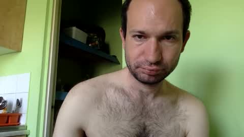 Snapshot of sparei7 chatting on April 27, 2026, 8:34 am Snaiky online show from April 27, 2026, 8:34 am