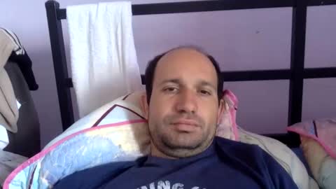 Snapshot of sparei7 chatting on May 3, 2026, 10:32 am Snaiky online show from May 3, 2026, 10:32 am