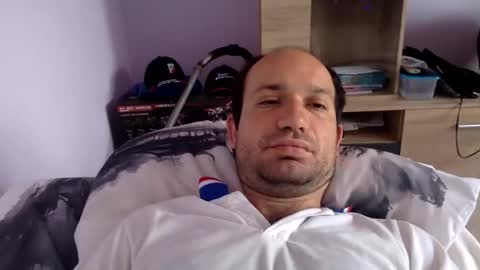 Snapshot of sparei7 chatting on May 12, 2026, 8:55 am Snaiky online show from May 12, 2026, 8:55 am