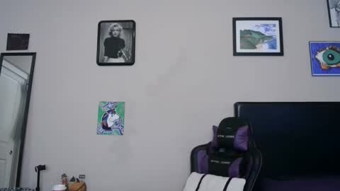 Snapshot of sparkle_pinuppp chatting on November 5, 2025, 7:25 pm Tip 1 token Follow me on instagram Sparkle pinuppp online show from November 5, 2025, 7:25 pm