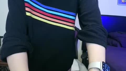 Snapshot of sparkle_pinuppp chatting on November 15, 2025, 10:01 am Tip 1 token Follow me on instagram Sparkle pinuppp online show from November 15, 2025, 10:01 am