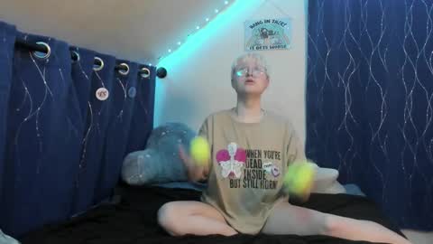 Atticus Pendragon online show from December 3, 2025, 12:29 am