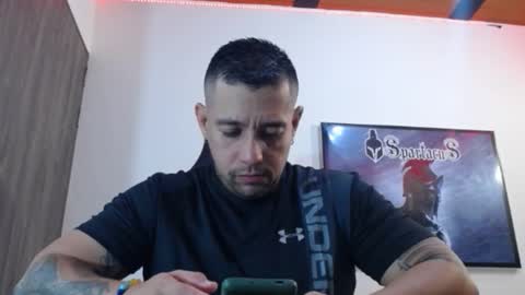 Snapshot of spartacus_cam chatting on November 4, 2025, 5:17 am online show from November 4, 2025, 5:17 am