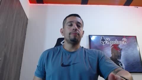 Snapshot of spartacus_cam chatting on November 25, 2025, 5:29 am online show from November 25, 2025, 5:29 am