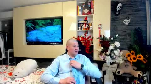 Snapshot of spartandaddy48 chatting on April 29, 2026, 12:27 am Spartan online show from April 29, 2026, 12:27 am