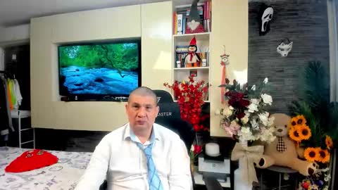 Snapshot of spartandaddy48 chatting on May 3, 2026, 11:49 am Spartan online show from May 3, 2026, 11:49 am