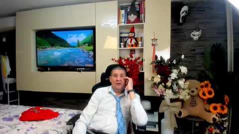 Snapshot of spartandaddy48 chatting on May 8, 2026, 1:11 am Spartan online show from May 8, 2026, 1:11 am