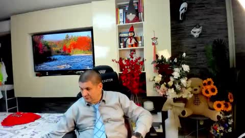 Snapshot of spartandaddy48 chatting on May 12, 2026, 6:49 pm Spartan online show from May 12, 2026, 6:49 pm