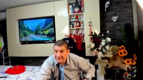 Snapshot of spartandaddy48 chatting on May 16, 2026, 7:56 pm Spartan online show from May 16, 2026, 7:56 pm