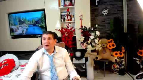 Snapshot of spartandaddy48 chatting on May 25, 2026, 11:00 pm Spartan online show from May 25, 2026, 11:00 pm