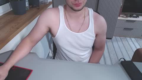 Snapshot of spb78 chatting on November 2, 2025, 7:27 pm Art online show from November 2, 2025, 7:27 pm