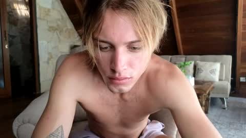 Sasha --  online show from April 15, 2026, 1:01 am