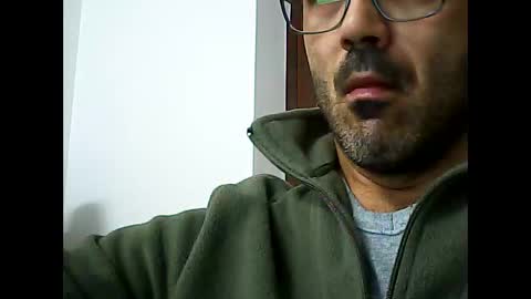 Snapshot of speed0800 chatting on March 28, 2026, 12:10 am Speed online show from March 28, 2026, 12:10 am