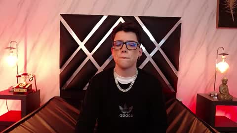 spencerm_ online show from November 28, 2025, 10:45 pm