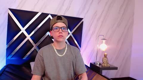 spencerm_ online show from December 17, 2025, 10:27 pm